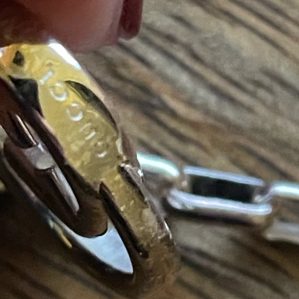 Gorgeous GUCCI Ladies Interlocking "GG" Sterling Silver Bracelet - New with box - Picture 6 of 11